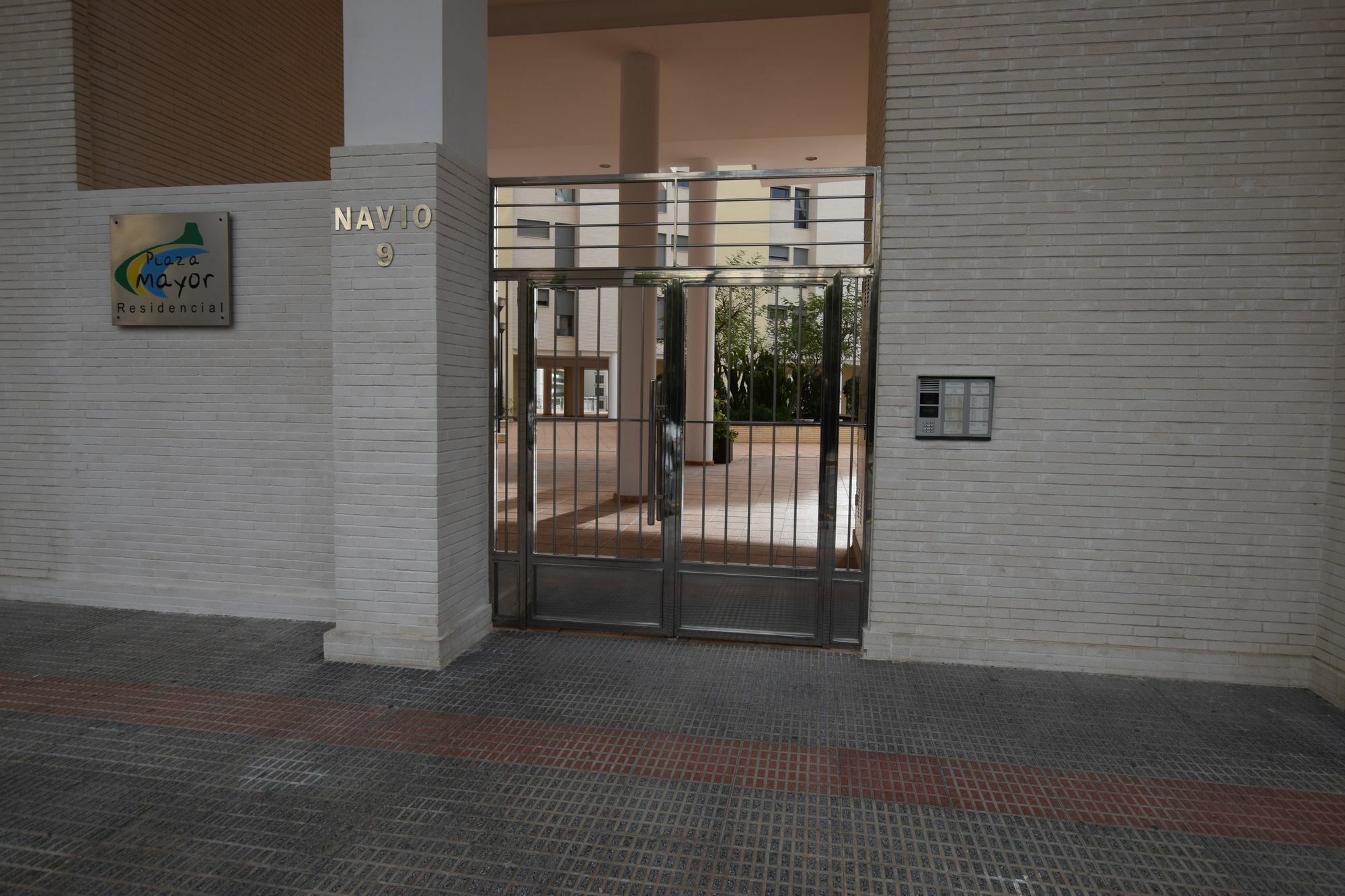 קלפה Plaza Mayor 2 Bedroom Apartment מראה חיצוני תמונה