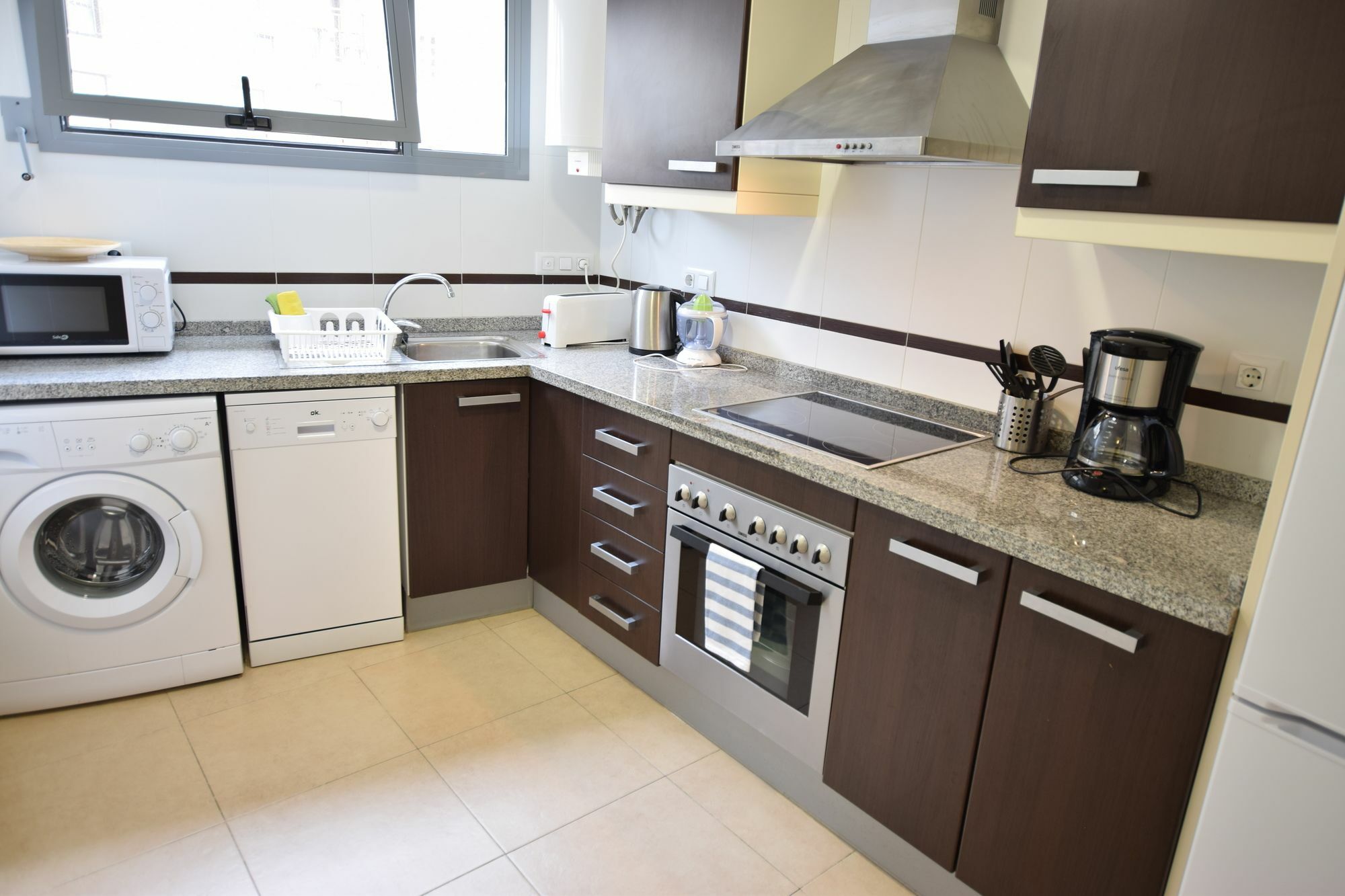 קלפה Plaza Mayor 2 Bedroom Apartment מראה חיצוני תמונה